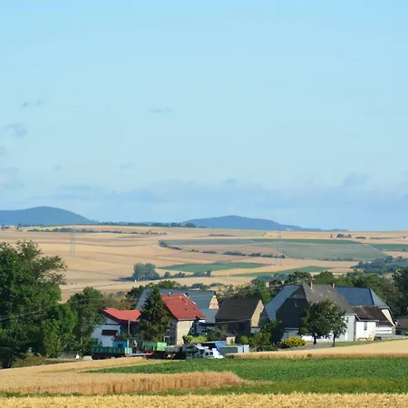 Im Maifeld *